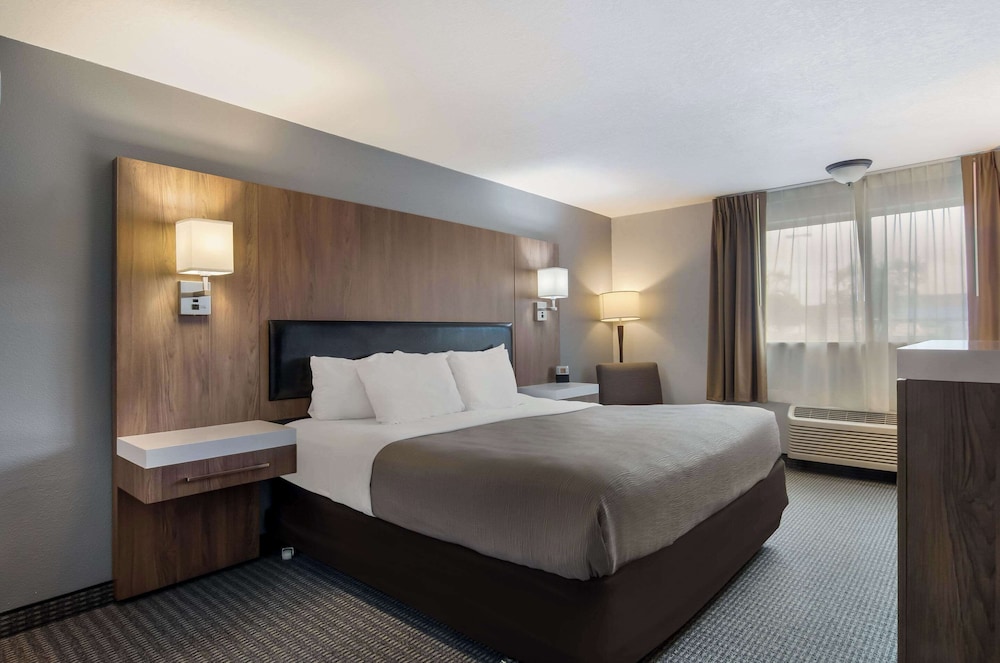 Quality Inn & Suites Silverdale Bangor Keyport - photo 9