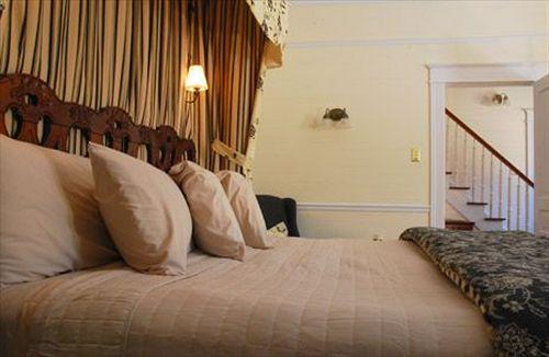 The Mountain Rose Inn - photo 8