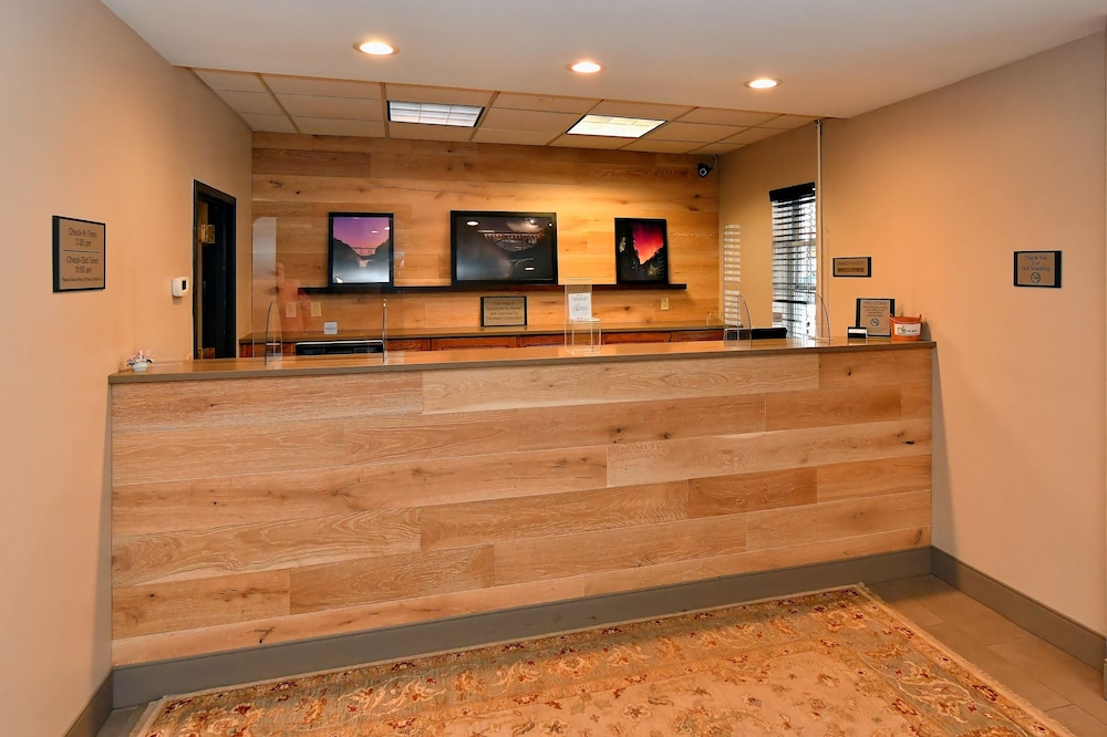 Country Inn & Suites by Radisson Mount Morris NY - photo 2