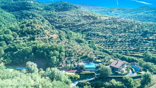 Le Forri Agriturismo E B&B — 4-Star Luxury Hotel in Pistoia, Italy