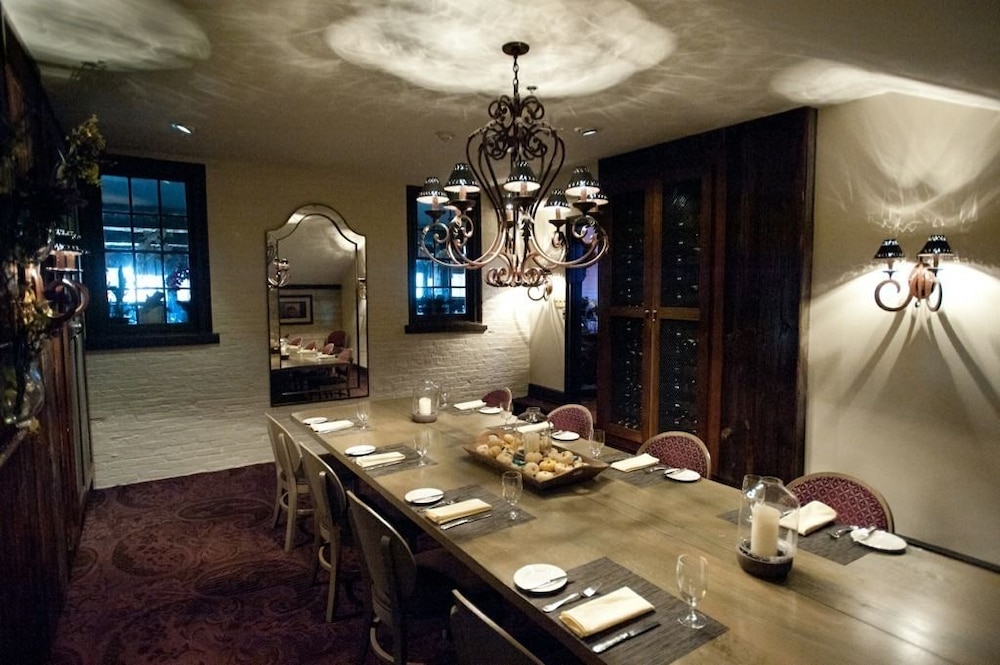 Normandy Farm Hotel and Conference Center - photo 18