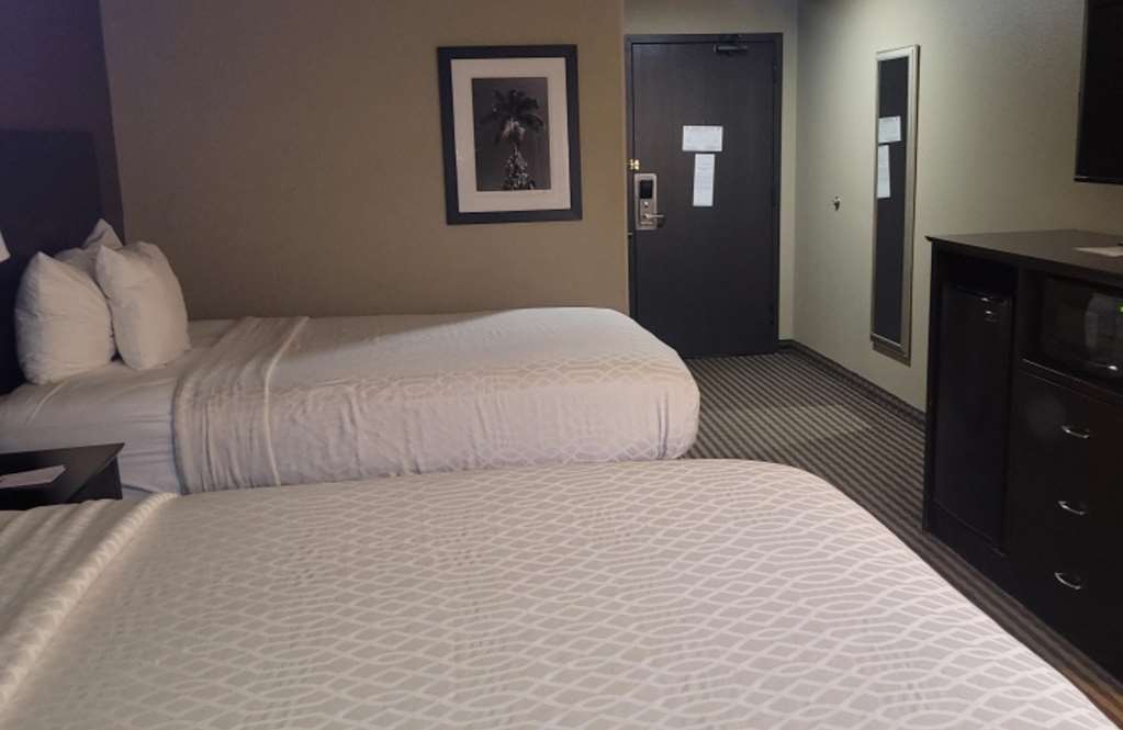 Best Western Plus Mishawaka Inn - photo 13