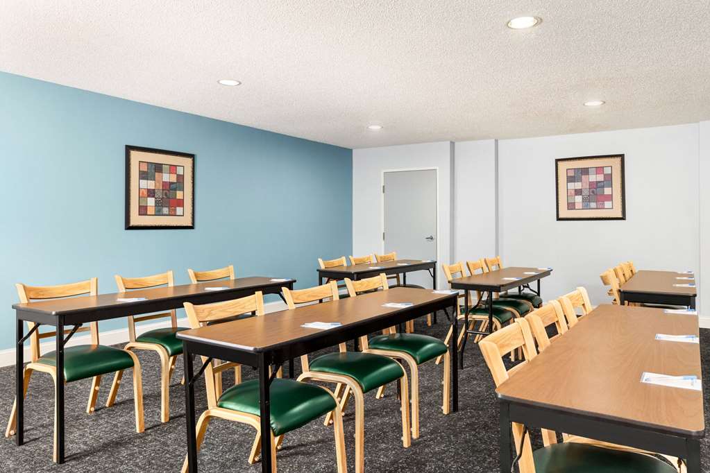 Days Inn by Wyndham Shallotte - photo 34