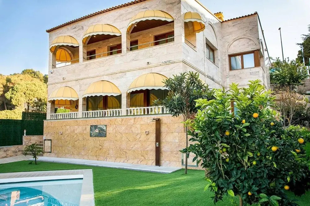 Eco Geo Sol — 4-Star Luxury Hotel in Lloret De Mar, Spain