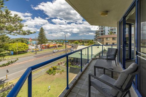 Heritage 302 — Tuncurry — photo 2