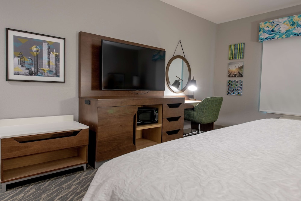 Hampton Inn & Suites Duncanville Dallas - photo 28