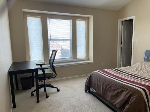 Room With Shared Bath 20 Mins To Tesla - last minute hotel in Austin