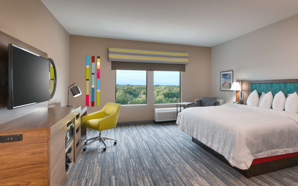 Hampton Inn & Suites Rockport Fulton - photo 12