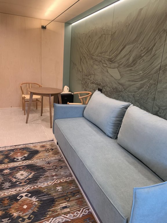 Trakstop 38 - carbon neutral hotel in Kultuk