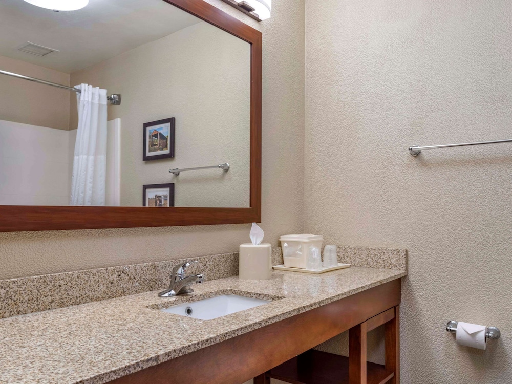 Comfort Inn Duncansville Altoona - photo 23