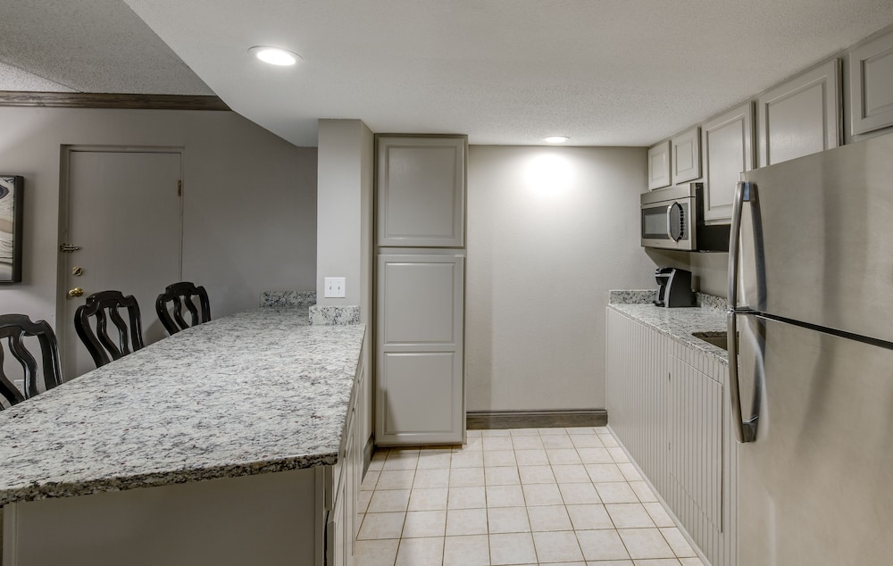 Crowne Plaza Resort Asheville by IHG - photo 17