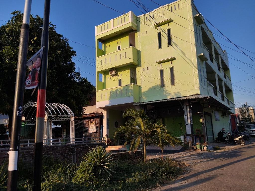 Hotel O Penginapan Permata Hijau Syariah Near Bukit Teletubbies in Parepare, Indonesia
