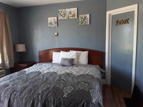 Eddy's Motel - photo 30