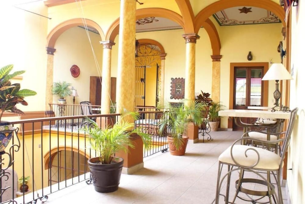 Casa Alebrijes Gay Hotel