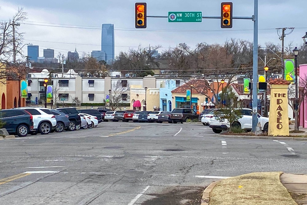 Modern OKC Retreat: Half mile to Plaza District - photo 20