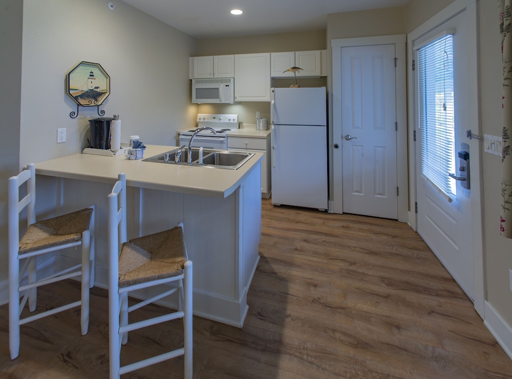 Edgewater Resort - photo 32