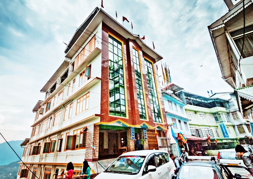 The Royal Heritage - carbon neutral hotel in Gangtok