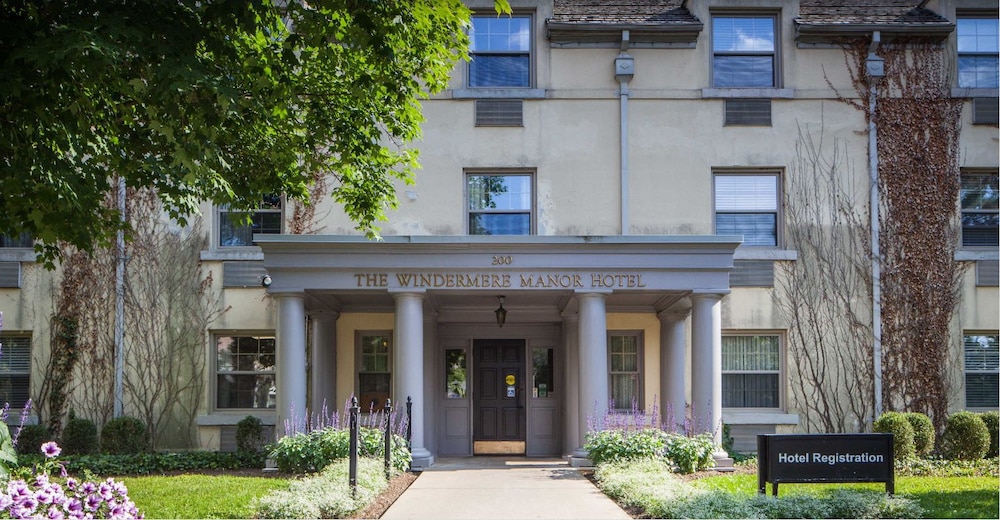 Windermere Manor Hotel and Conference Centre in London, Canada