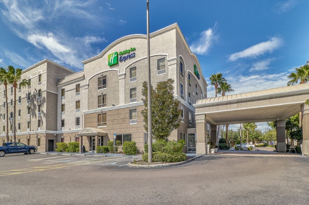 Holiday Inn Express Hotel & Suites Clearwater Us 19 N by IHG in Clearwater, United States