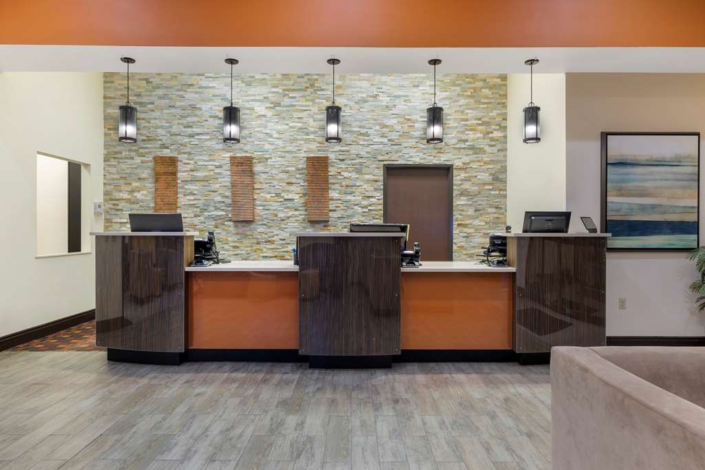 Best Western Plus North Platte Inn & Suites - photo 45