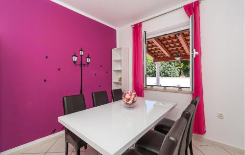 Lovely Apartment In Zaton Mali