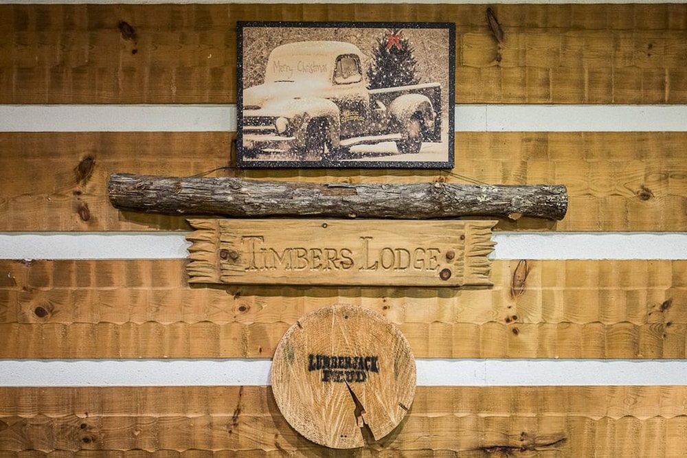 Timbers Lodge - photo 2