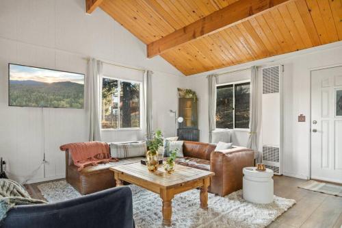 Serene Pines - last minute hotel in Big Bear Lake