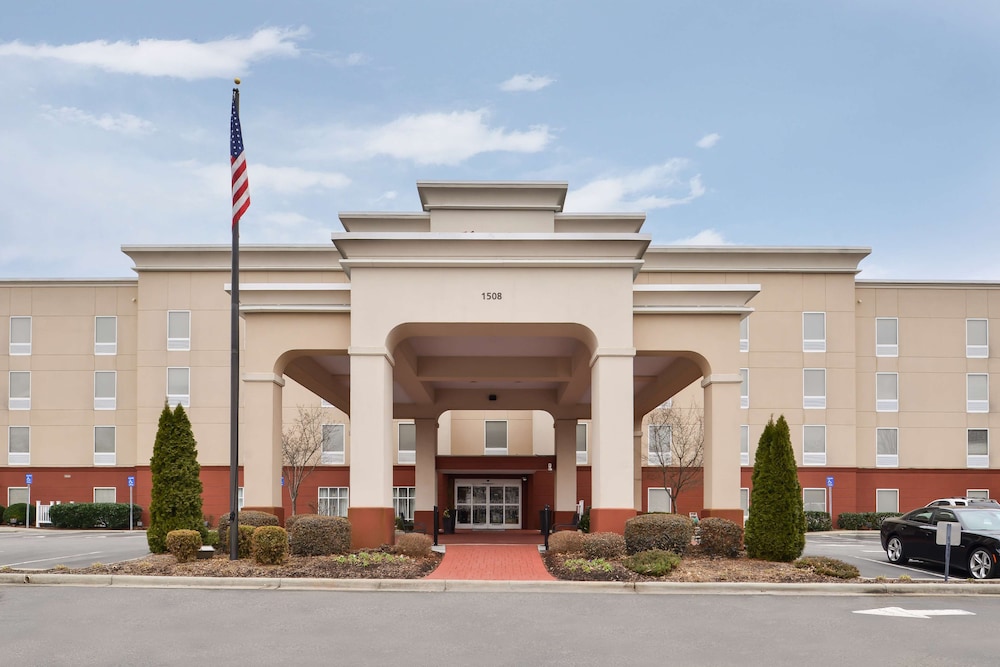 Hampton Inn Statesville - photo 72