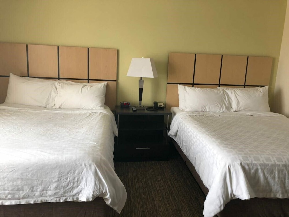 Candlewood Suites Midland SW by IHG - photo 12