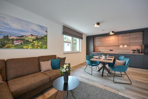 Ferienwohnungen Stock Ferienwohnung Nr 4 — 4-Star Luxury Hotel in Friedrichshafen, Germany