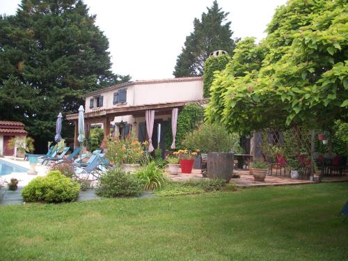 Le Pré Joli - carbon neutral hotel in Cancon