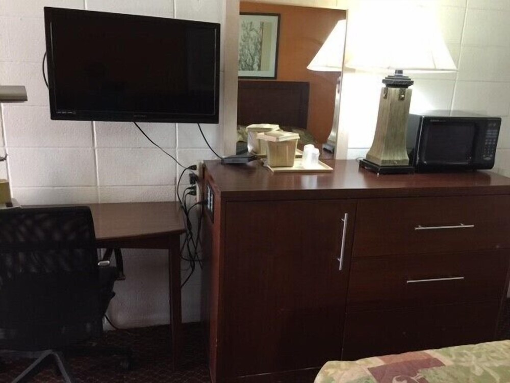 Hollander Motel - photo 17