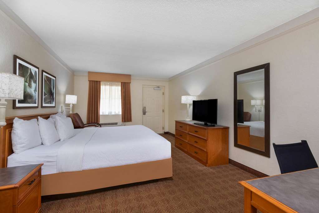 La Quinta East Deerfield Beach Boca Raton - photo 13