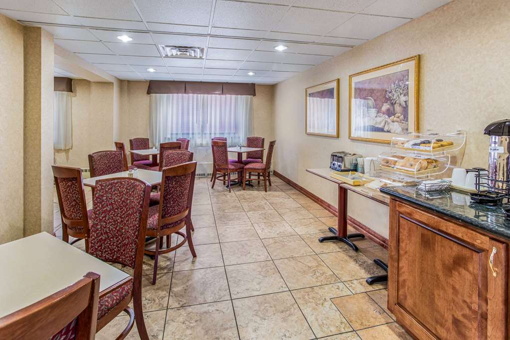 Quality Inn & Suites Green Bay Downtown - photo 62