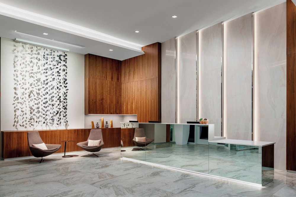 AC Hotel by Marriott San Francisco Airport Oyster Point Waterfront - photo 2