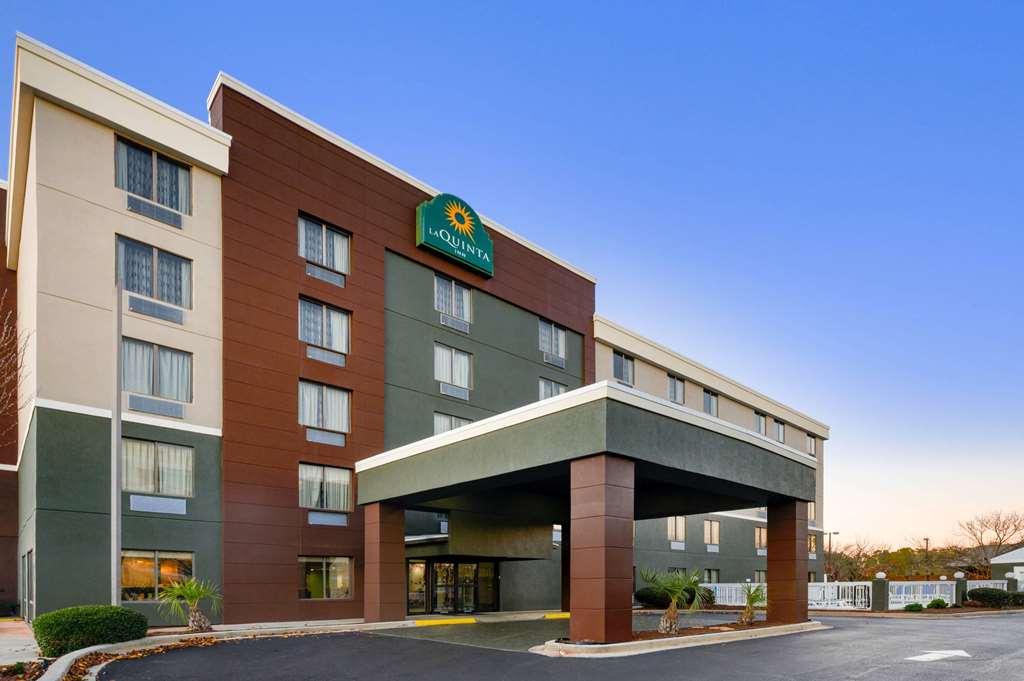 La Quinta Inn by Wyndham North Myrtle Beach - photo 3