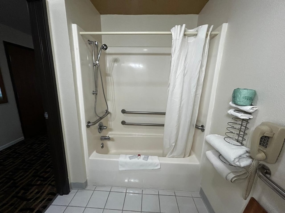 Oyo West Point Inn - photo 17