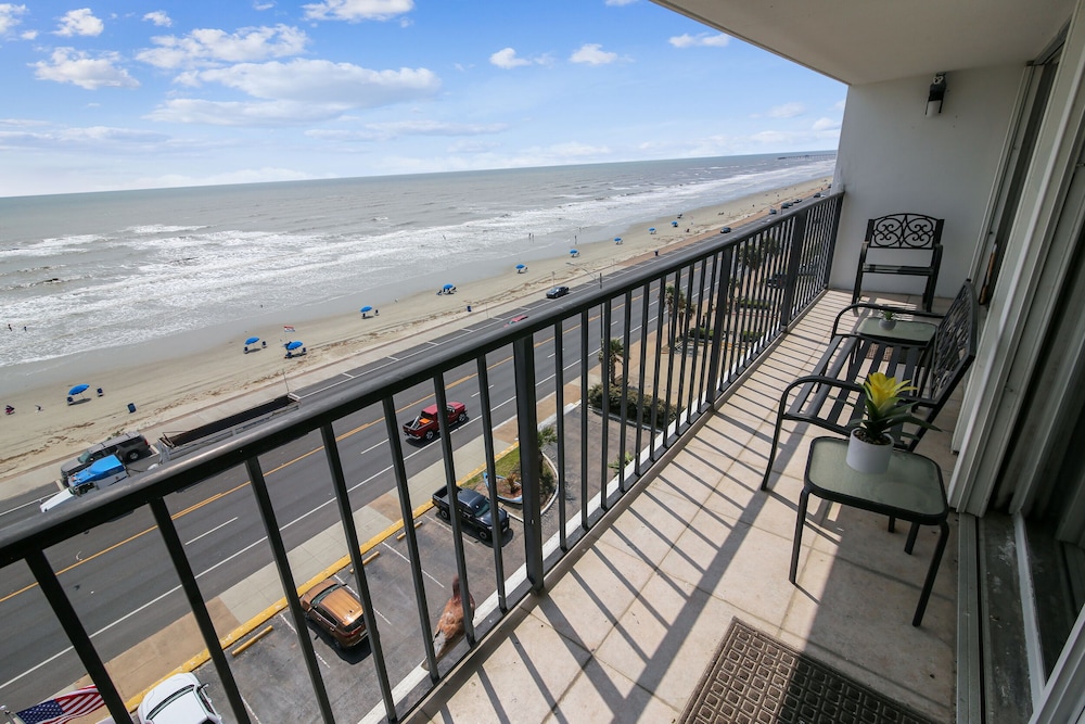 By the Sea Resort 807 seaside Retreat - featured photo