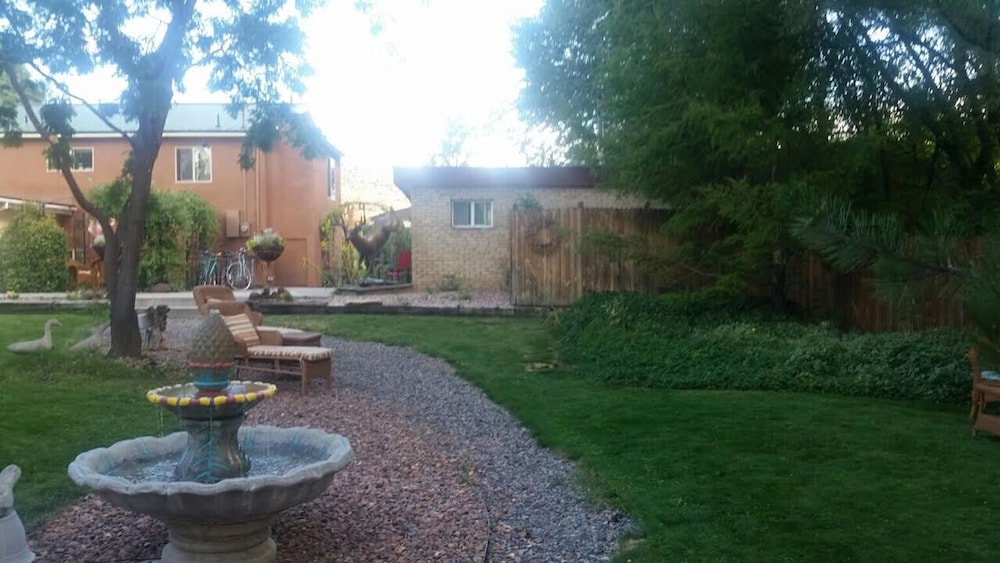 Rocky Mountain Inn - photo 40