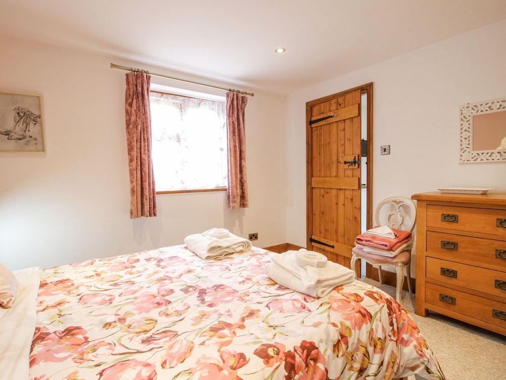 Meadow Barn — 4-Star Luxury Hotel in Craven Arms, United Kingdom