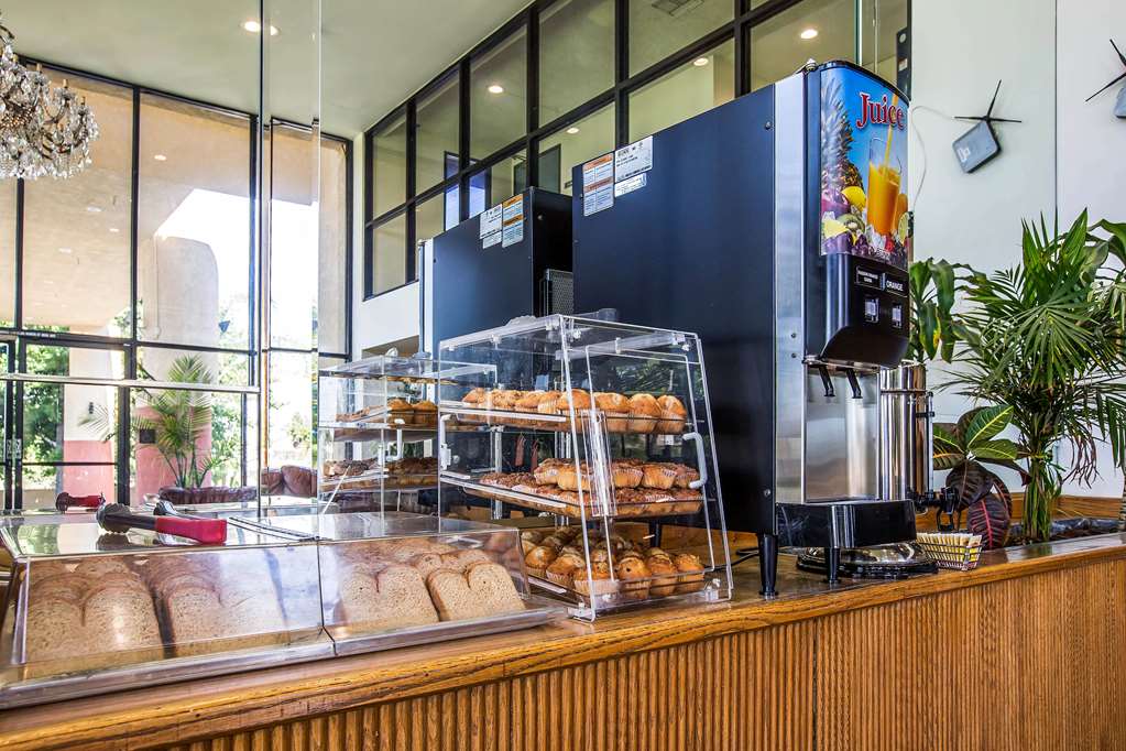 Baymont by Wyndham Ontario - photo 2