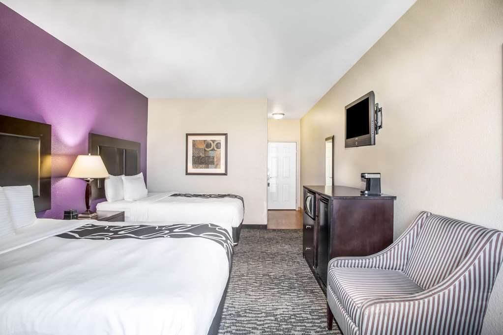 La Quinta Inn & Suites by Wyndham Kyle Austin South - photo 15