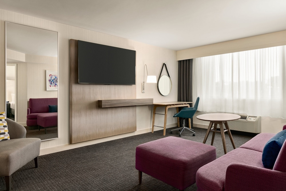 Crowne Plaza: Philadelphia King of Prussia by IHG - photo 11