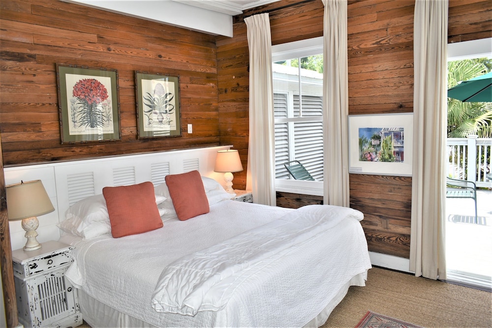 Simonton Court Historic Inn & Cottages - photo 48