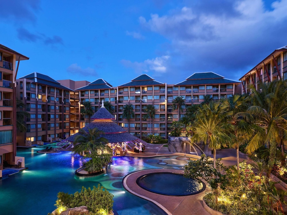 Novotel Phuket Vintage Park Resort — 4-Star Luxury Hotel in Phuket, Thailand