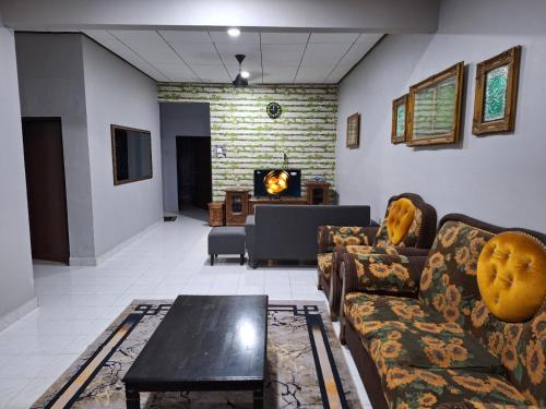 Merak Homestay — 4-Star Luxury Hotel in Paka, Malaysia