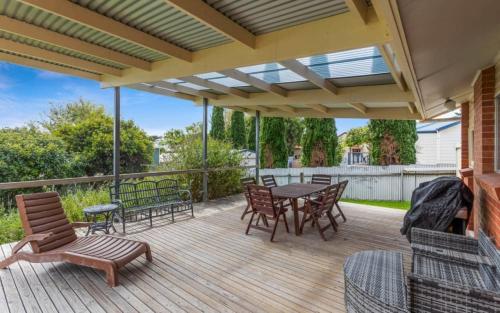 Ratties Residence 6 Carnegie St Port Ellliot No Linen Included — 4-Star Luxury Hotel in Port Elliot, Australia