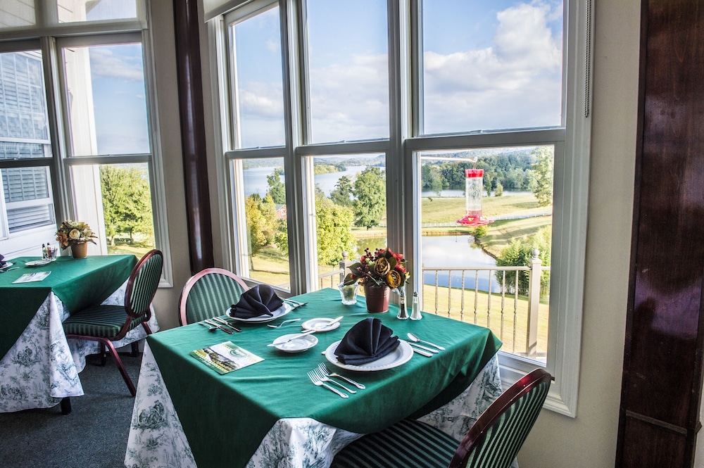 Whitestone Inn - photo 99