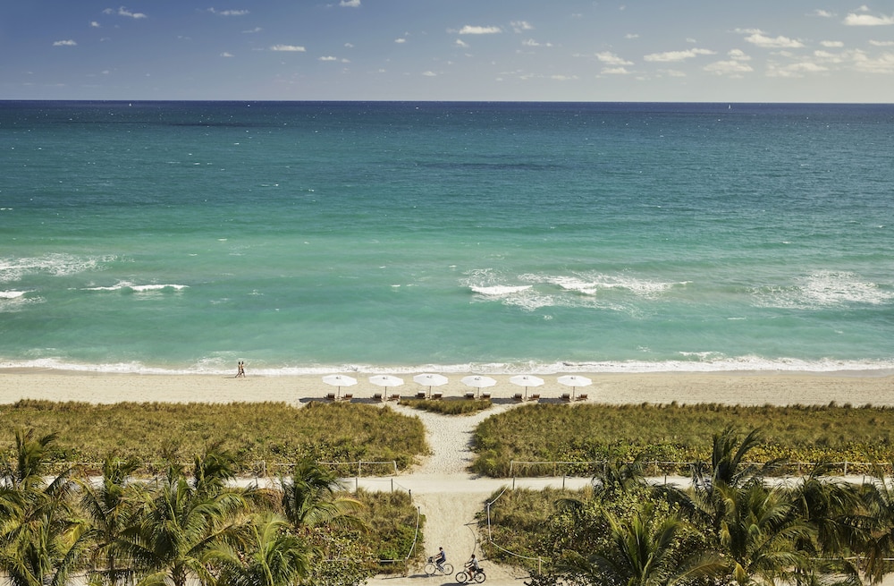 Four Seasons Hotel at The Surf Club - photo 75