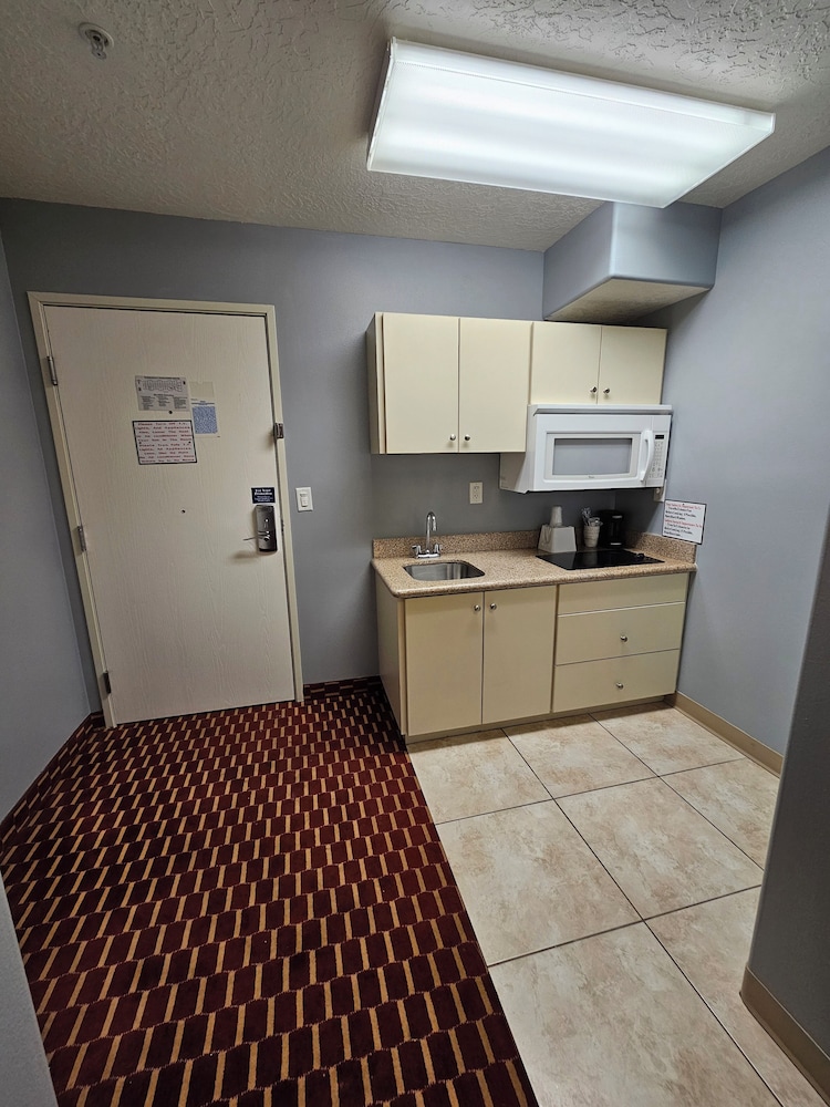 Executive Inn and Suites Extended Stay in Vernal - photo 15